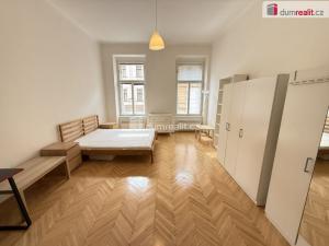 Pronájem bytu 2+kk, Praha - Smíchov, Klicperova, 60 m2