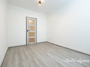 Pronájem bytu 2+kk, Praha - Střížkov, K lipám, 38 m2