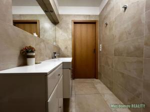 Pronájem bytu 3+kk, Praha - Karlín, Za Karlínským přístavem, 93 m2