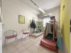 Pronájem obchodního prostoru, České Budějovice - České Budějovice 6, Štítného, 120 m2