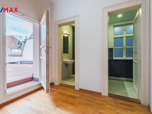 Pronájem kanceláře, Praha - Staré Město, Staroměstské náměstí, 195 m2