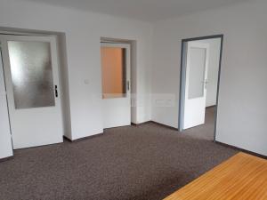Pronájem bytu 2+1, Plzeň, Železničářská, 55 m2