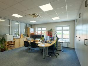 Pronájem kanceláře, Hustopeče, Herbenova, 526 m2