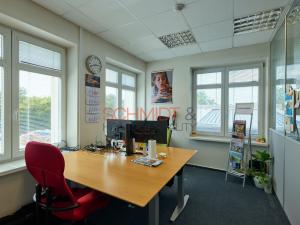 Pronájem kanceláře, Hustopeče, Herbenova, 526 m2