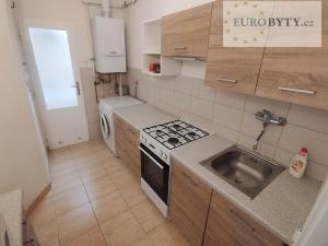 Pronájem bytu 3+1, Praha - Vinohrady, Chorvatská, 85 m2