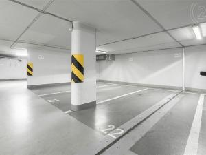 Pronájem bytu 2+kk, Praha, Jankovcova, 54 m2