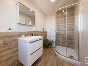 Pronájem bytu 3+1, České Budějovice, Lidická tř., 56 m2