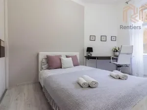 Pronájem bytu 2+kk, Praha - Nusle, Jaromírova, 44 m2