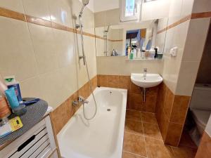 Pronájem bytu 2+kk, Praha - Strašnice, Žernovská, 45 m2