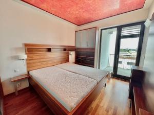 Pronájem bytu 2+kk, Brno, Bochořákova, 58 m2