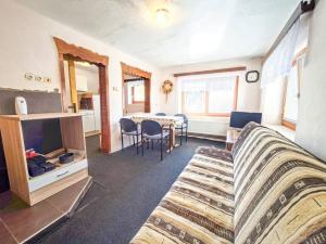 Prodej rodinného domu, Podhořany u Ronova, 87 m2
