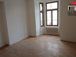 Pronájem bytu 2+kk, Ostrava, Nádražní, 75 m2
