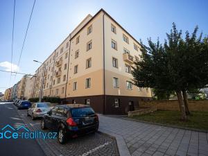 Prodej bytu 2+1, Pardubice, Sladkovského, 55 m2