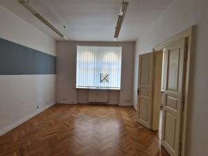 Pronájem kanceláře, Praha, Čermákova, 170 m2