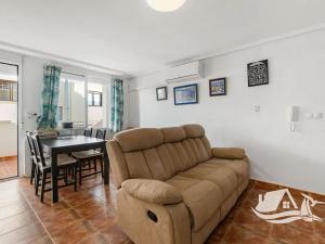 Prodej bytu 4+kk, Torrevieja, Španělsko, 64 m2