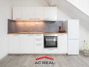 Pronájem bytu 2+kk, Brno - Černovice, Bolzanova, 43 m2