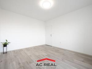 Pronájem bytu 2+kk, Brno - Černovice, Bolzanova, 43 m2