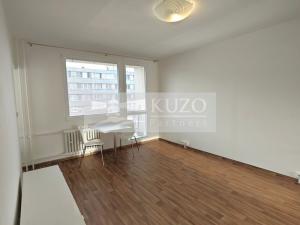Pronájem bytu 1+kk, Praha, Kaplická, 27 m2