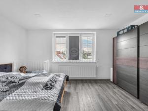 Prodej rodinného domu, Boseň, 180 m2