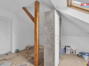 Prodej rodinného domu, Boseň, 180 m2