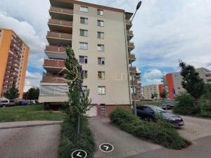Pronájem garážového stání, Olomouc, Janského, 12 m2
