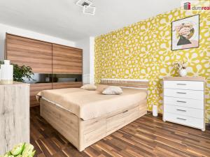 Prodej bytu 2+kk, Dalovice, Májová, 55 m2
