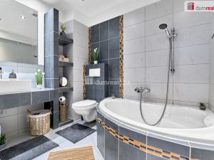 Prodej bytu 2+kk, Dalovice, Májová, 55 m2