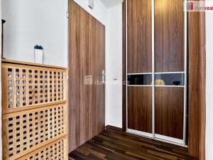 Prodej bytu 2+kk, Dalovice, Májová, 55 m2