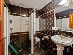 Prodej ubytování, Chotoviny, Táborská, 2200 m2