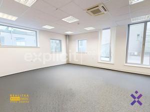 Pronájem kanceláře, Zlín, náměstí Míru, 220 m2