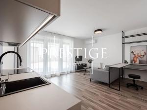 Pronájem bytu 1+kk, Praha, Zvěřinova, 39 m2