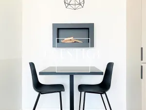 Pronájem bytu 1+kk, Praha, Zvěřinova, 39 m2