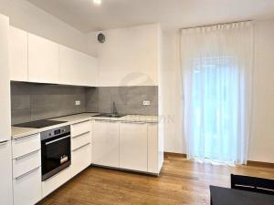 Pronájem bytu 2+kk, Praha - Smíchov, Kobrova, 70 m2