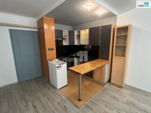 Prodej bytu 1+kk, Praha - Modřany, Levského, 29 m2