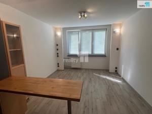 Prodej bytu 1+kk, Praha - Modřany, Levského, 29 m2