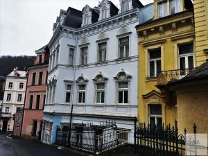 Pronájem bytu 3+kk, Karlovy Vary, Zámecký vrch, 72 m2