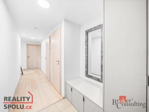 Prodej bytu 4+kk, Praha - Modřany, Vrátnická, 111 m2