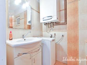 Pronájem bytu 2+kk, Brno, Havlíčkova, 41 m2