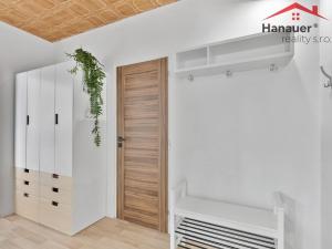 Prodej bytu 3+1, Ústí nad Labem - Neštěmice, Seifertova, 74 m2