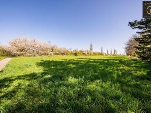 Prodej pozemku pro bydlení, Lidice, 819 m2