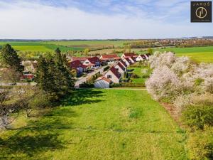 Prodej pozemku pro bydlení, Lidice, 819 m2