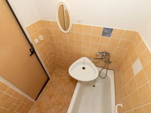 Prodej bytu 2+1, Klášterec nad Ohří, Okružní, 63 m2