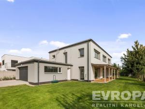 Prodej rodinného domu, Líbeznice, 320 m2