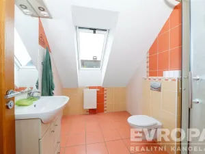 Prodej rodinného domu, Solnice, Nad Farou, 303 m2