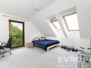 Prodej rodinného domu, Solnice, Nad Farou, 303 m2
