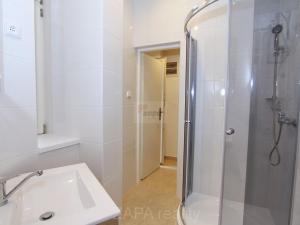 Pronájem bytu 2+kk, Praha - Smíchov, Grafická, 42 m2