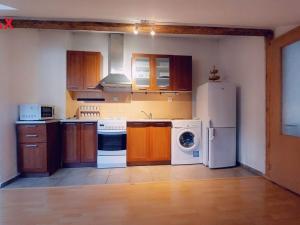 Pronájem bytu 2+kk, Olomouc, Šemberova, 54 m2