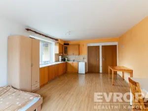 Prodej ubytování, Solnice, Nad Farou, 303 m2