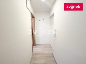 Pronájem bytu 1+kk, Zlín - Malenovice, Švermova, 28 m2