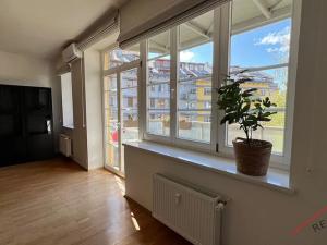 Pronájem bytu 3+1, Praha - Veleslavín, Křenova, 88 m2